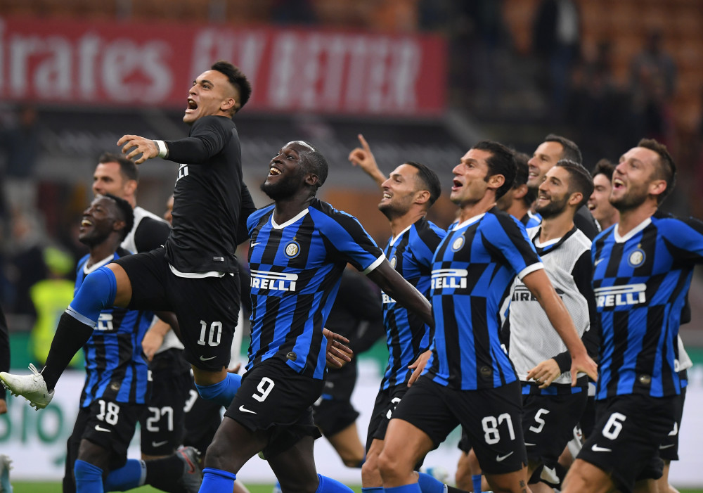 德天空：费内巴切想在冬窗引进莱万，但被莱万拒绝了（德天空：费内巴切冬窗求购莱万遭其拒绝）