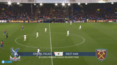 太阳报：英乙球迷朝对方门将扔椅子，被球队主帅严厉批评（《太阳报》：英乙球迷向对方门将掷椅，本队主帅怒批此举）