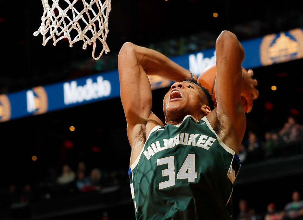 每体：吕迪格疑似受伤，皇马下轮仅剩阿森西奥一名后卫可用（每体：吕迪格恐伤缺，皇马下轮可用后卫只剩阿森西奥）