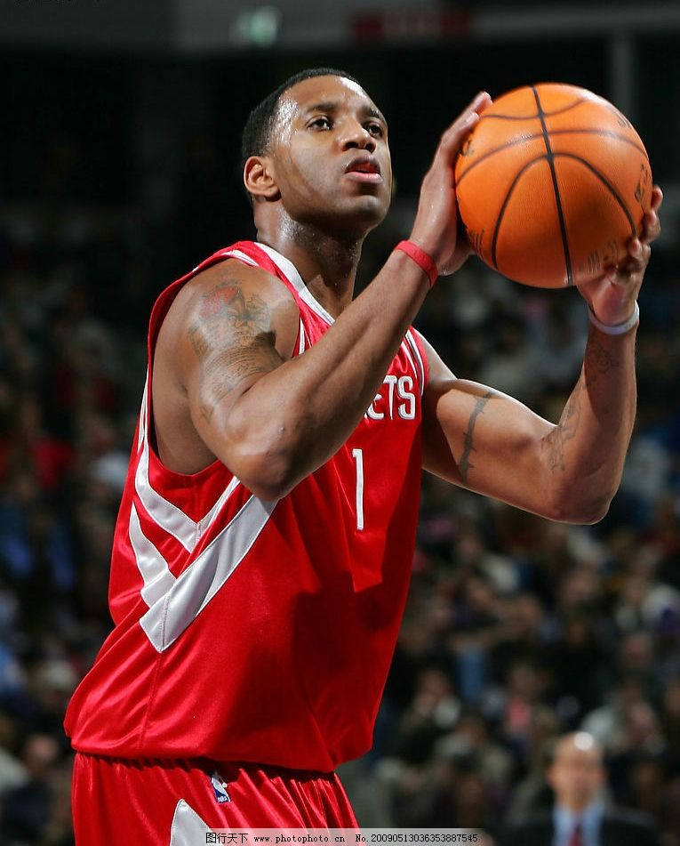 科莫vs萨索洛：尼科-帕斯、阿尔韦托-莫雷诺首发，马蒂奇、贝拉尔迪出战（科莫对阵萨索洛：尼科-帕斯、阿尔韦托-莫雷诺先发，马蒂奇与贝拉尔迪出战）