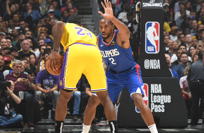 半场战报：汉堡1-0斯图加特，格拉策尔破门（半场：汉堡暂1-0领先斯图加特，格拉策尔建功）