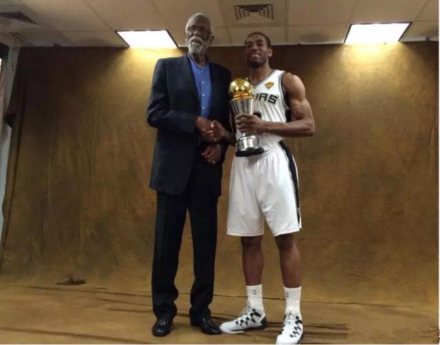 球队防守数据刷新赛季最低失球率（球队防线稳固，赛季失球率创新低）