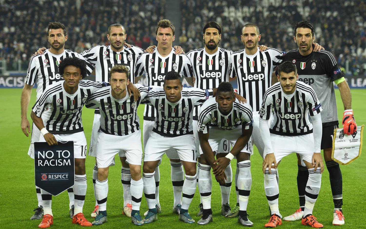 欧洲金靴实时榜单：莱万领跑 萨拉赫位列次席（欧洲金靴最新排名：莱万居首，萨拉赫居次）